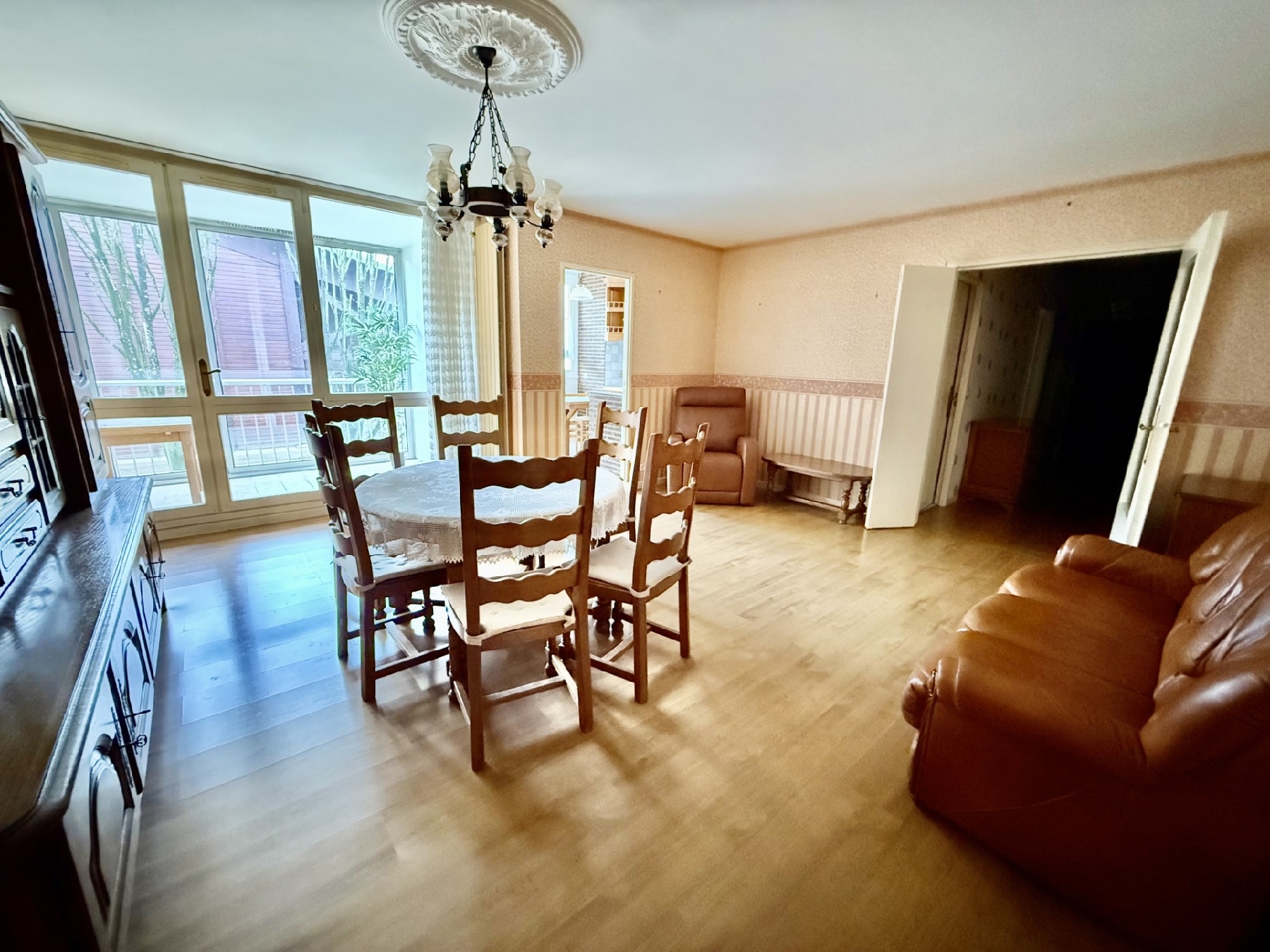 Cliquez ici pour plus de details ...